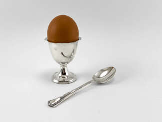 Stand for eggs &quot;Egoist&quot;. England, Modern, Silver Plated, 1950