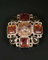 Gripoix Brosche im byzantinischen Stil