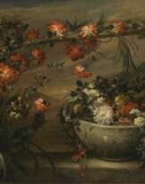 Blumen auf einer Brüstung