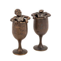 MESSER, GUIDO (geb. 1941), 2 Herrenfiguren in Pokalen,