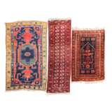 Drei dörfliche Teppiche: ANATOLIEN/TURKMENISTAN/KAUKASUS - фото 1