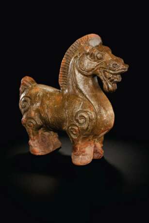 A SMALL OLIVE-GREEN-GLAZED RED POTTERY FIGURE OF A HORSE - photo 2