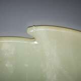 A RARE PALE GREEN JADE NOTCHED DISC - фото 3