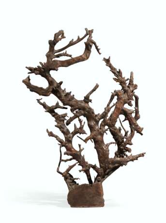 A LARGE ROOTWOOD SCULPTURE - Foto 1