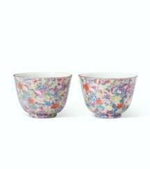 A PAIR OF FAMILLE ROSE MILLE FLEURS CUPS