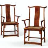 A RARE PAIR OF HUANGHUALI `OFFICIAL`S HAT` ARMCHAIRS - photo 1