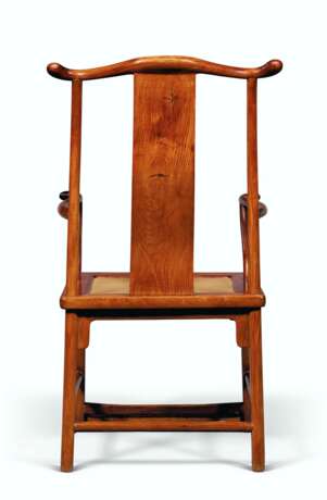A RARE PAIR OF HUANGHUALI `OFFICIAL`S HAT` ARMCHAIRS - photo 4