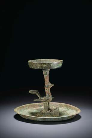 A BRONZE OIL LAMP - photo 2