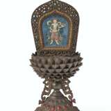 A GILT-LACQUERED WOOD BUDDHIST ALTAR ORNAMENT - photo 2