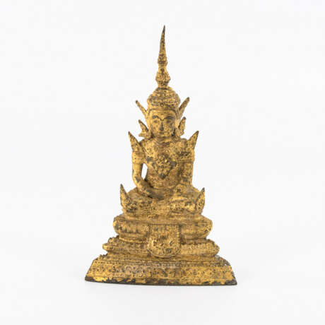 Vergoldeter kleiner Buddha im Rattanakosin-Stil - Foto 1