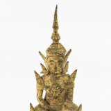 Vergoldeter kleiner Buddha im Rattanakosin-Stil - photo 2