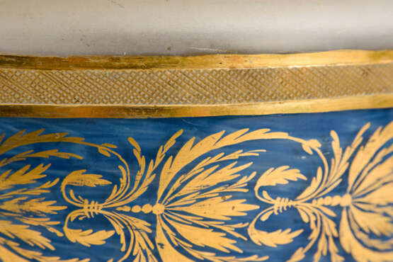 Biedermeier-Vase mit Goldmalerei - photo 2