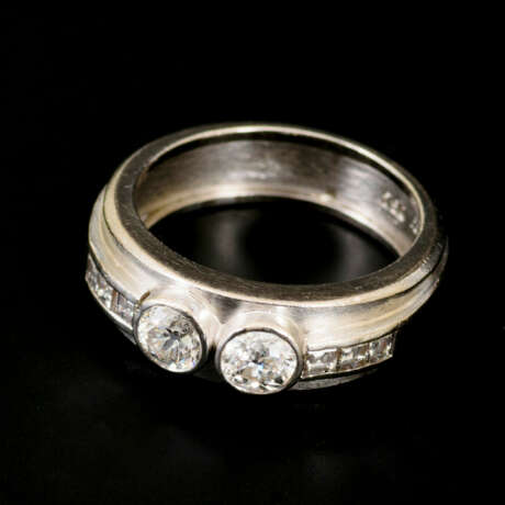 Ring mit Altschliff-Brillanten und Diamanten - Foto 2