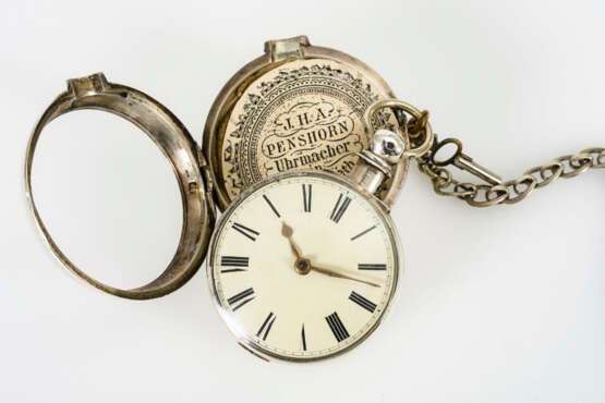 Große silberne Taschenuhr mit Uhrenkette - фото 1