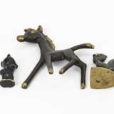 3 kleine Bronze-Tierfiguren: Pferd, Hahn und Bär - фото 2