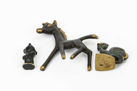 3 kleine Bronze-Tierfiguren: Pferd, Hahn und Bär - photo 2