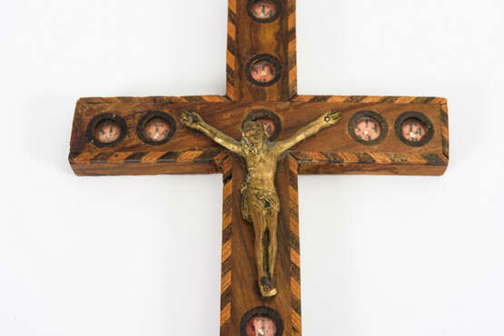 Barocke Reliquienkapsel mit Authentik sowie Reliquienkreuz - photo 4