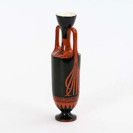 Kleine antikisierende Vase mit Jugendstil-Mädchen - photo 3