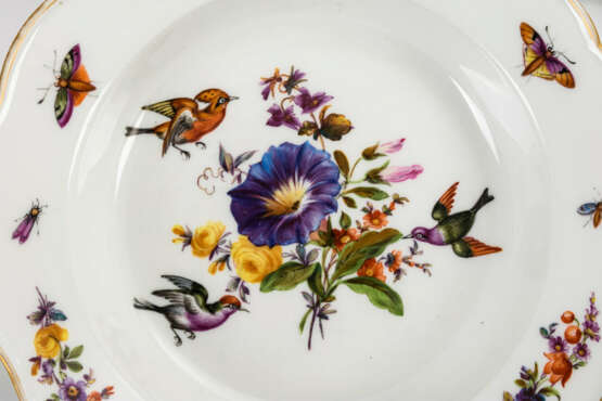 2 Teller mit Vogel- und Blumenmalerei - фото 2