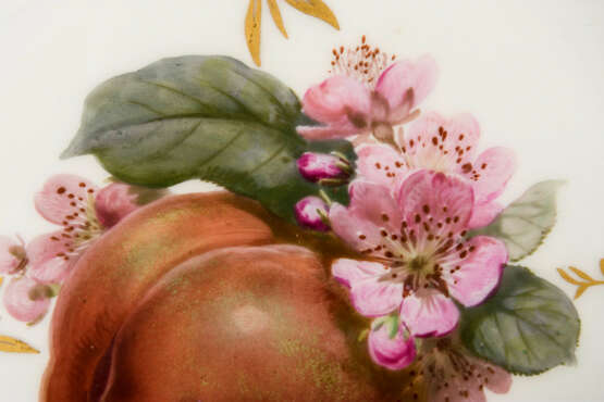 2 Durchbruchteller mit Fruchtmalerei - Foto 2