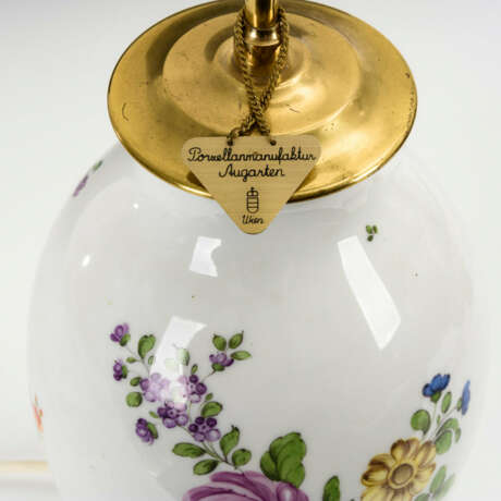 Tischlampe mit Blumenmalerei - фото 2
