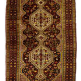Kleiner Teppich mit Stangenmedaillon - фото 1