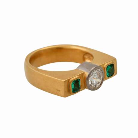 Massiver Ring mit Smaragden und Altschliffdiamant - photo 1