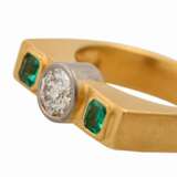 Massiver Ring mit Smaragden und Altschliffdiamant - photo 5