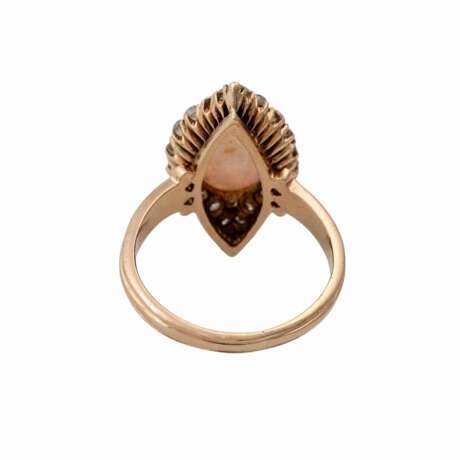 Ring mit ovalem Opalcabochon und Altschliffdiamanten - photo 4