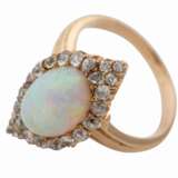 Ring mit ovalem Opalcabochon und Altschliffdiamanten - photo 5