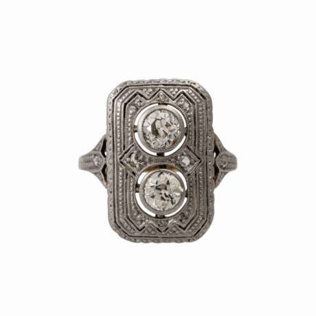 Art Déco Ring mit 2 Altschliffdiamanten, zusammen ca. 0,8 ct, - Foto 2