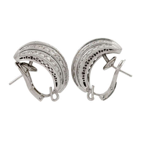 Paar Ohrringe mit Brillanten zusammen ca. 3,7 ct, - photo 3