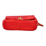 CHANEL Handtasche "MINI FLAP BAG WITH CIRCLE HANDLE". - photo 5