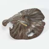 A SOFT-METAL-INLAID PAPERWEIGHT - Foto 4