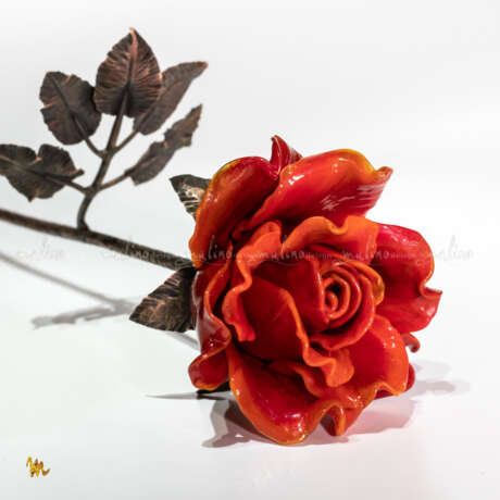 Композиция из стекла и металла “Glass red rose on a copper shank”, Colored glass, Casting technique, Realist, Russia, 2021 - photo 2