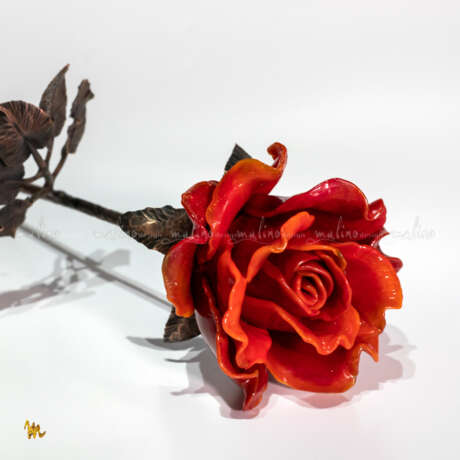 Композиция из стекла и металла “Glass red rose on a copper shank”, Colored glass, Casting technique, Realist, Russia, 2021 - photo 4