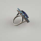 Topas-Saphir-Ring- 925er Silber, Ringkopf besetzt mit blauem Saphir 16.6ct, umgeben von winzigen Diamanten (zus.0,4ct) und blauen Topasen, Ring Größe 56, Gewicht ca. 15,4g - фото 3