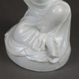Blanc de Chine-Guanyin mit Schriftrolle - фото 7