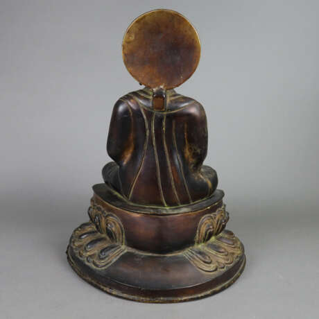 Bronzefigur des Buddha Shakyamuni - фото 10
