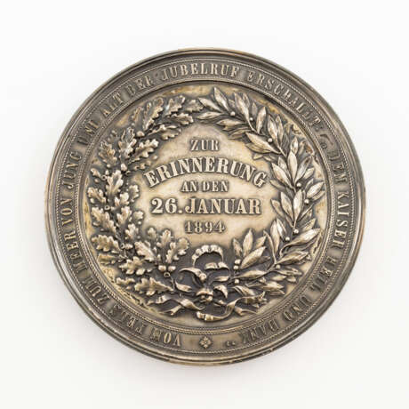 Große Bismarckmedaille, Ende 19. Jahrhundert - Versilberte Gedenkmedaille 1894, H. Dürrich, K. Schäfer, Mayer & Wilhelm Stuttgart, - photo 2