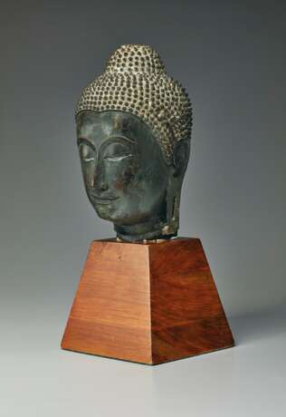 A BRONZE HEAD OF BUDDHA - photo 3