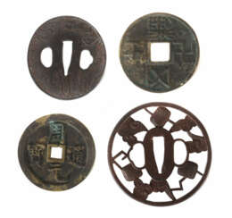 2 Tsuba und 2 Münzen Japan/China