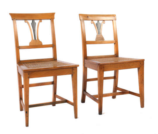 Zwei Biedermeier-Stühle mit Rohrgeflecht 2. Viertel 19. Jahrhundert - фото 1