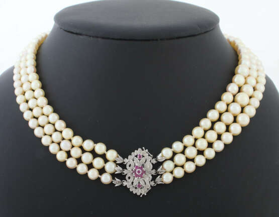 Dreireihige Perlenkette 20. Jahrhundert - photo 1
