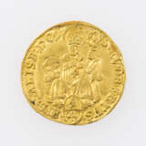 Erzbistum Salzburg / Gold - 1 / 4 Dukat 1709, Avers: Sitzender St. Rudbertus, - photo 1