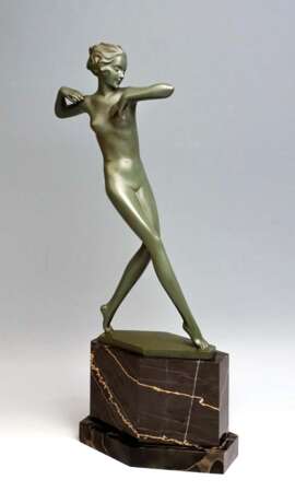 Viennese Art Deco Bronze Dancer by Josef Lorenzl, circa 1920 “Viennese Art Deco Bronze Dancer by Josef Lorenzl, circa 1920”, Vienna Bronze, Josef Lorenzl, Austria, 1920 - photo 2