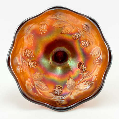 Bonbonniere “Blackberry candy bowl. Fenton, USA, carnival glass, handmade, 1907-1920”, Fenton, Iridescent glass, USA, 1907 - photo 1