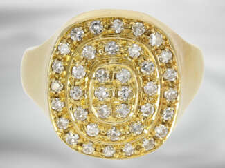 Ring: dekorativer gelbgoldener Diamantring, ca. 0,6ct, 18K Gold