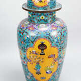 Pair of large imperial Chinese cloisonné vases - фото 3