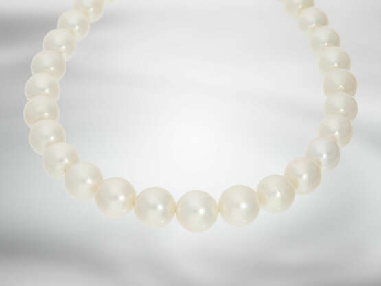 Kette: wertvoller Südsee-Perlenstrang, besonders große Perlen, neuwertig aus Geschäftsauflösung - photo 1